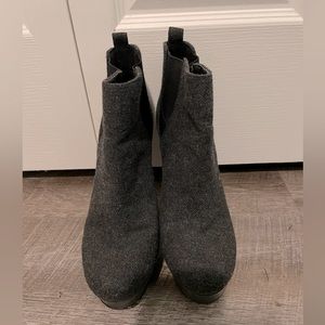 Vince Camuto Booties